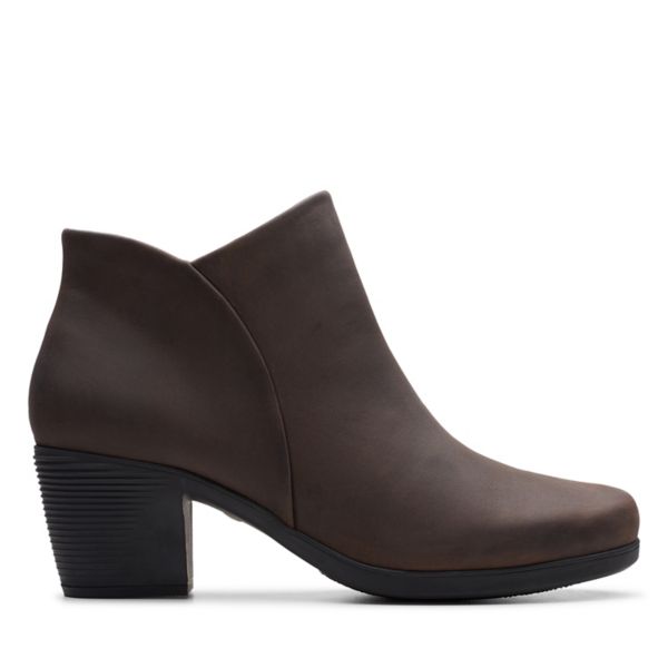 Clarks Womens Un Lindel Zip Ankle Boots Brown | UK-8253149 - Click Image to Close